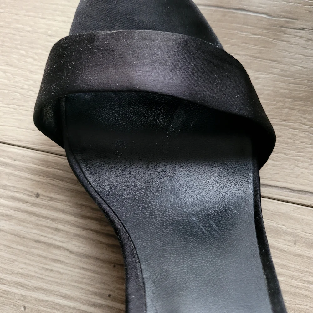 Karl Lagerfeld Black Women's Heels - Picture 9 of 9